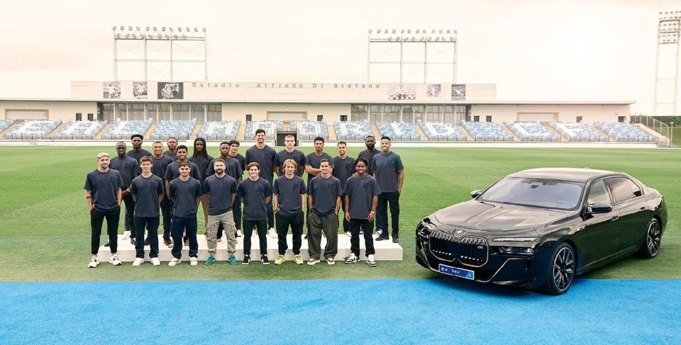 Jucatorii de la Real Madrid au primit cate un bolid de ultima generatie, gratuit. Sunt arbitrii in masura sa protesteze?!