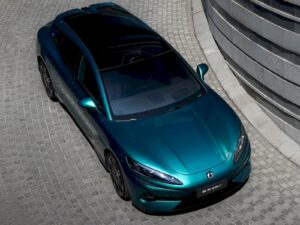 BYD Denza Z9 GT masina electrica autonomie 800 km